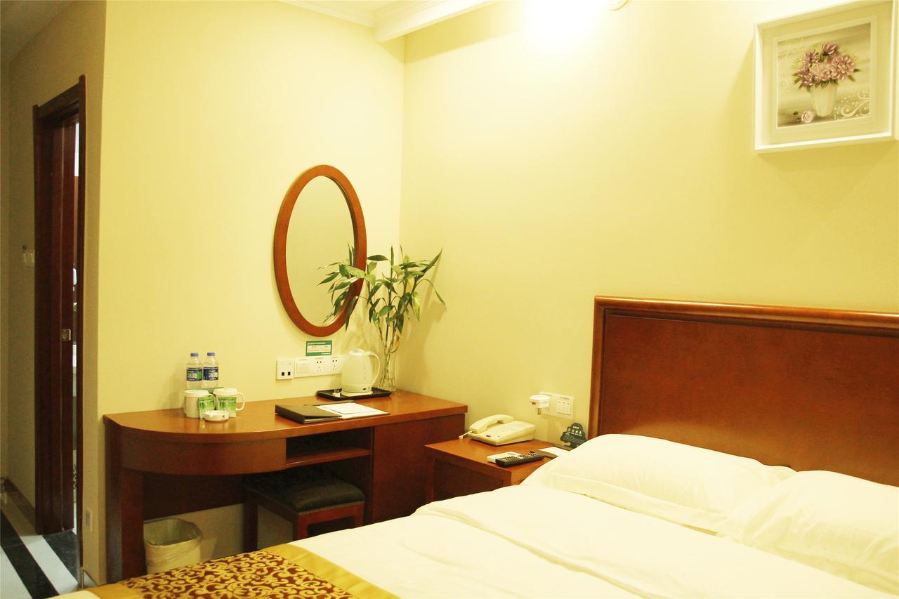 Greentree Inn Jiangsu Yancheng Dongtai Honglan Road Pedestrian Street Express Hotel Экстерьер фото