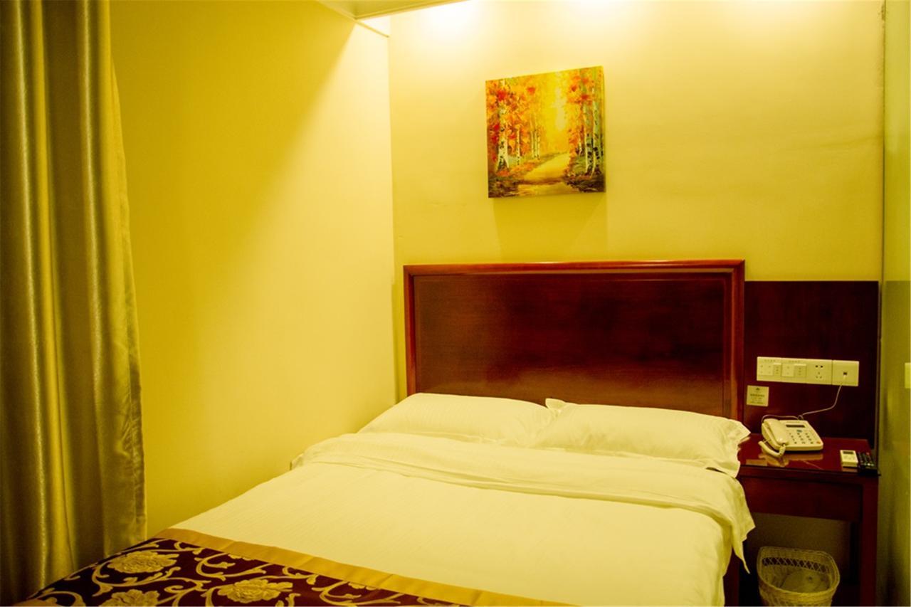 Greentree Inn Jiangsu Yancheng Dongtai Honglan Road Pedestrian Street Express Hotel Экстерьер фото